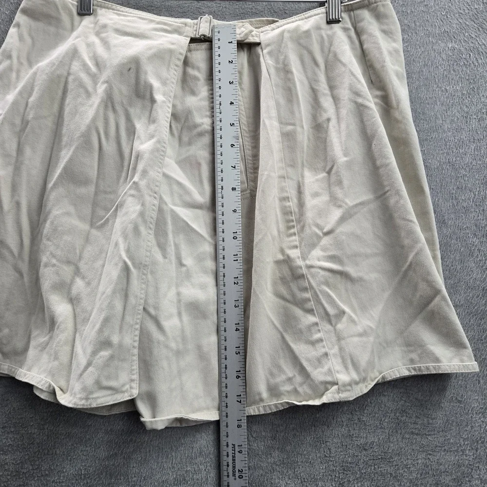 Disney Store Women Skort XL Beige Embroidered Winnie The Pooh Whimsical READ
